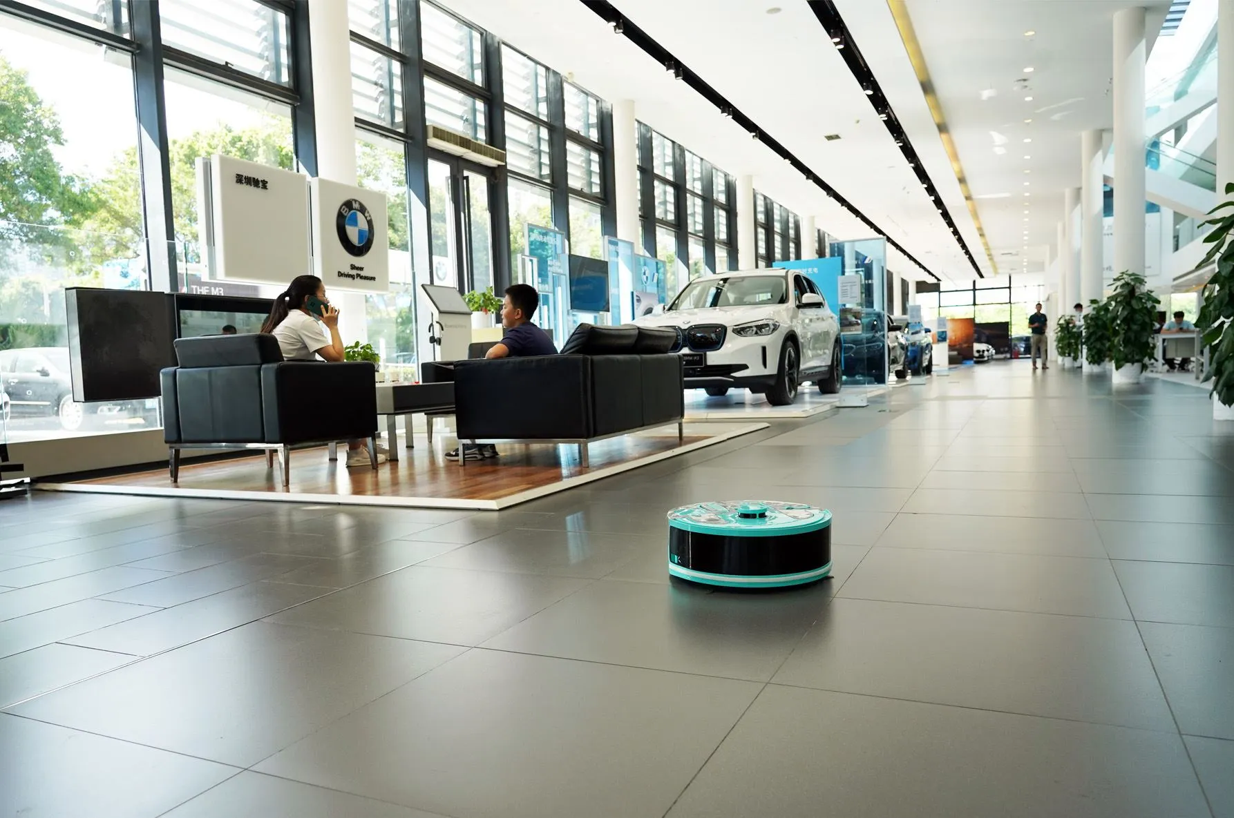 Reeman Sneglerenserobot i 5S Shop